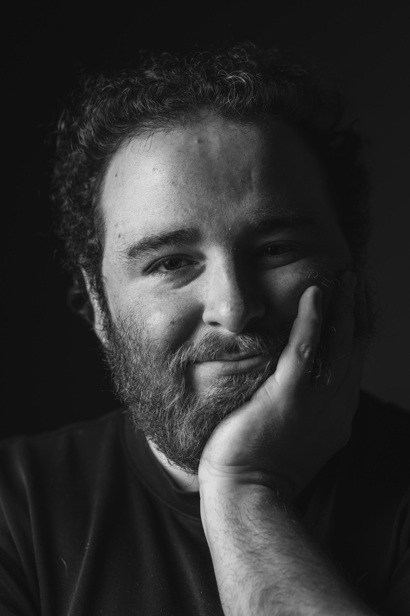 Portrait Gustave réalisateur - photographe portraits professionnels Montpellier